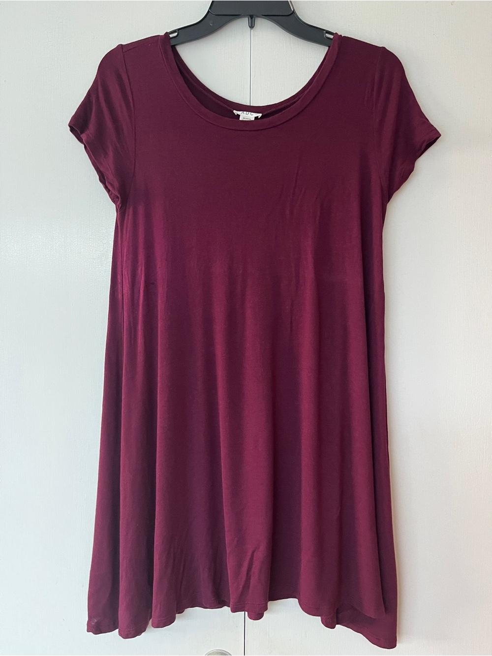Women’s Burgundy Short Sleeve Swing Top